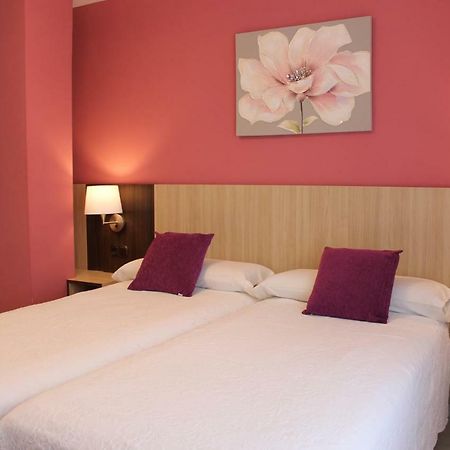 Hostal Casa Abascal Посада-де-Вальдеон Экстерьер фото