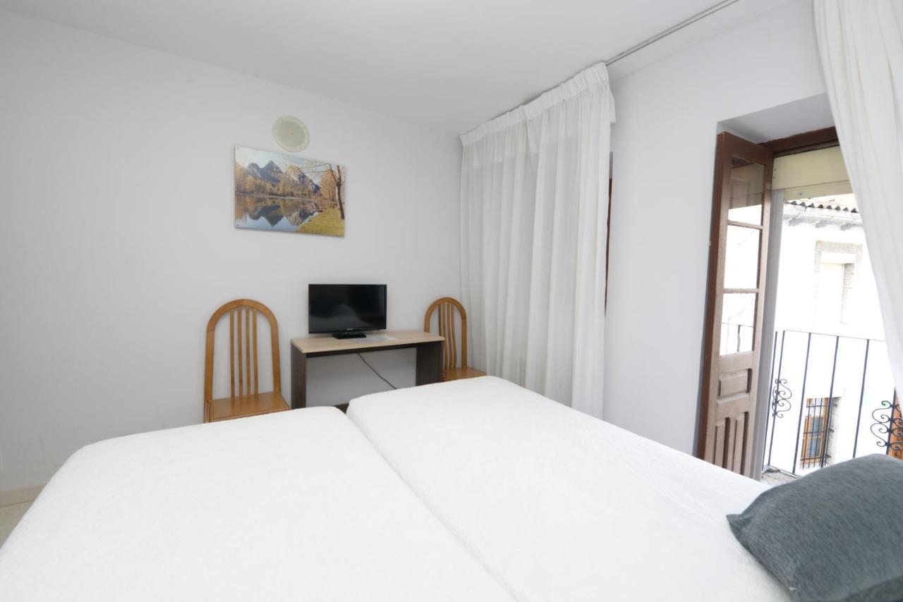Hostal Casa Abascal Посада-де-Вальдеон Экстерьер фото